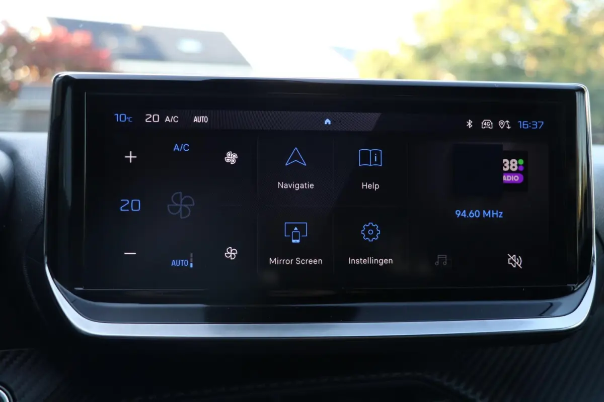 EV Allure Pack 50 kWh AppleCarplay 3 FASEN 3D Cockpit Lmv Led 100% SOH 4043 KM BJ2025