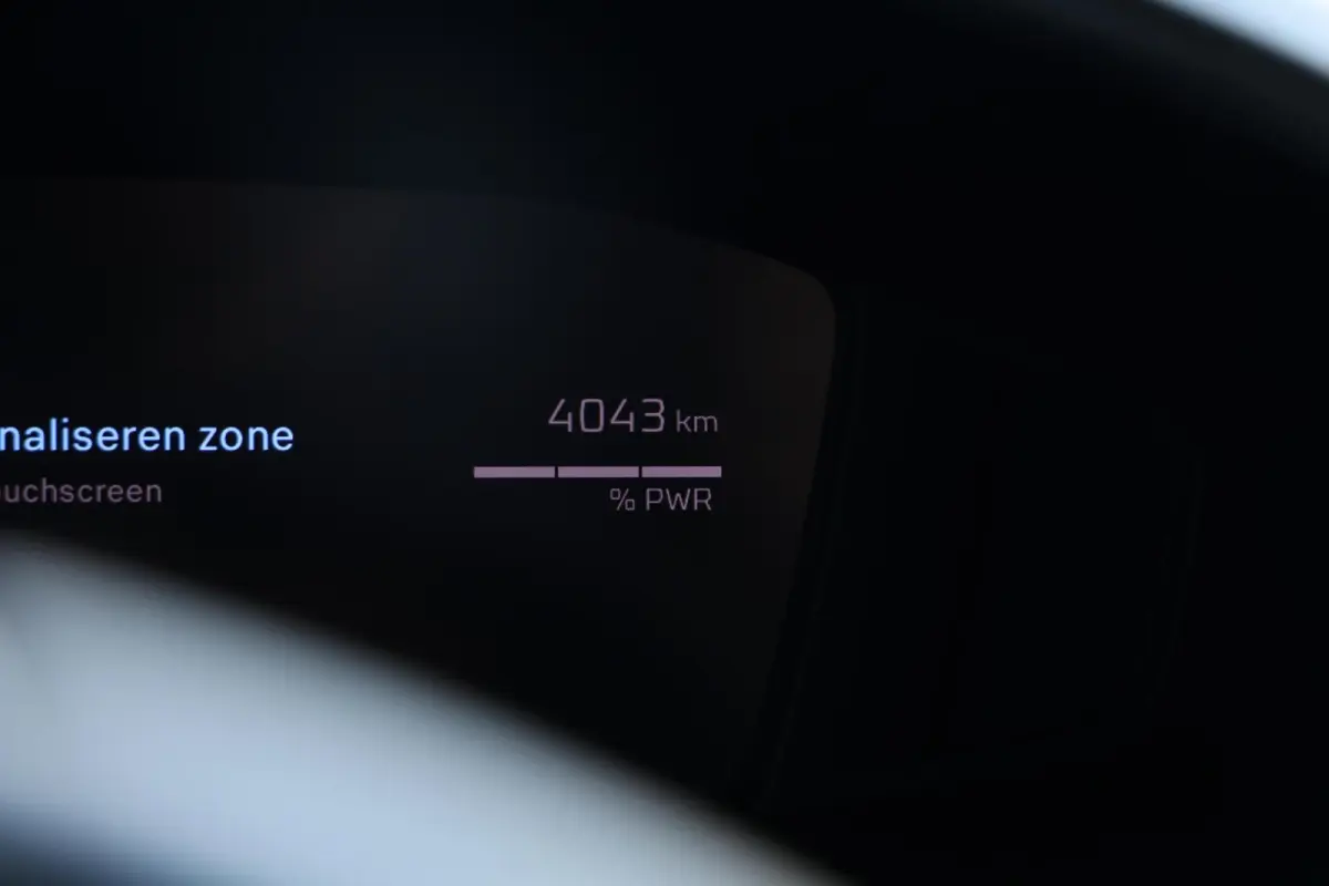EV Allure Pack 50 kWh AppleCarplay 3 FASEN 3D Cockpit Lmv Led 100% SOH 4043 KM BJ2025