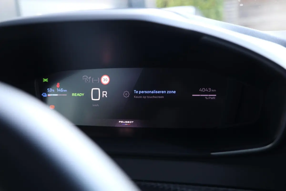 EV Allure Pack 50 kWh AppleCarplay 3 FASEN 3D Cockpit Lmv Led 100% SOH 4043 KM BJ2025