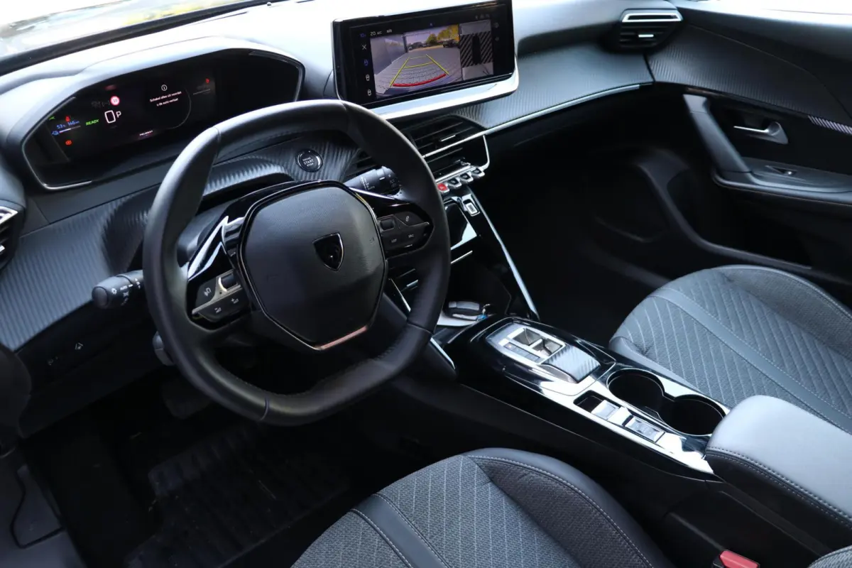 EV Allure Pack 50 kWh AppleCarplay 3 FASEN 3D Cockpit Lmv Led 100% SOH 4043 KM BJ2025