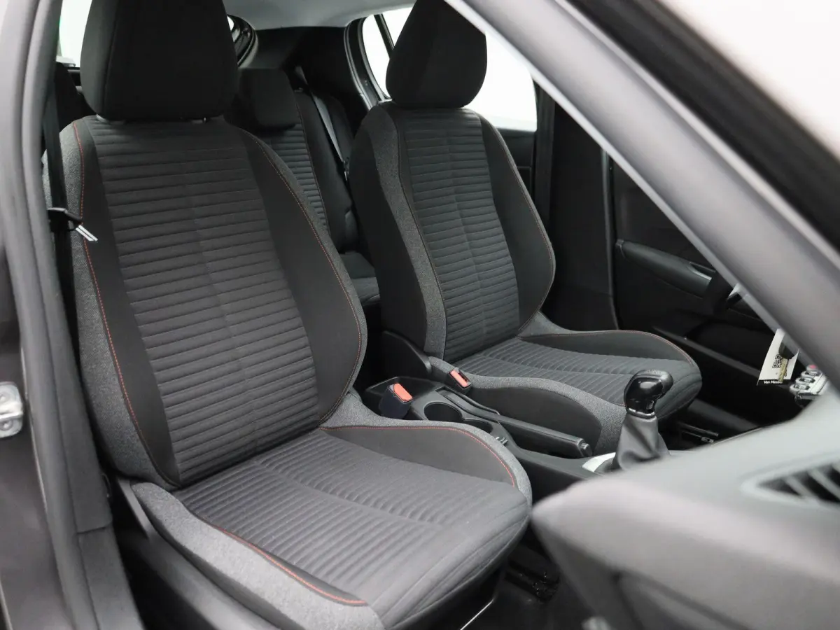 1.2 PureTech Active Pack | Cruise Control | Lane Assist | Apple Carplay/Android Auto | lichtmetalen velgen 16" |