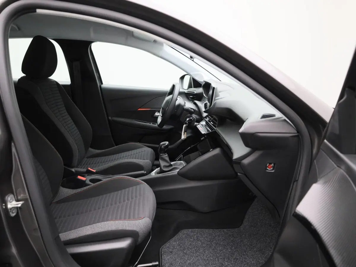 1.2 PureTech Active Pack | Cruise Control | Lane Assist | Apple Carplay/Android Auto | lichtmetalen velgen 16" |
