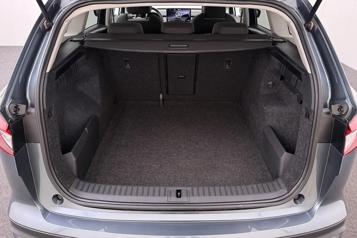 60 (94%SOH) Sport Half-Leder/Sportstoelen 20'LMV Stoelverw.