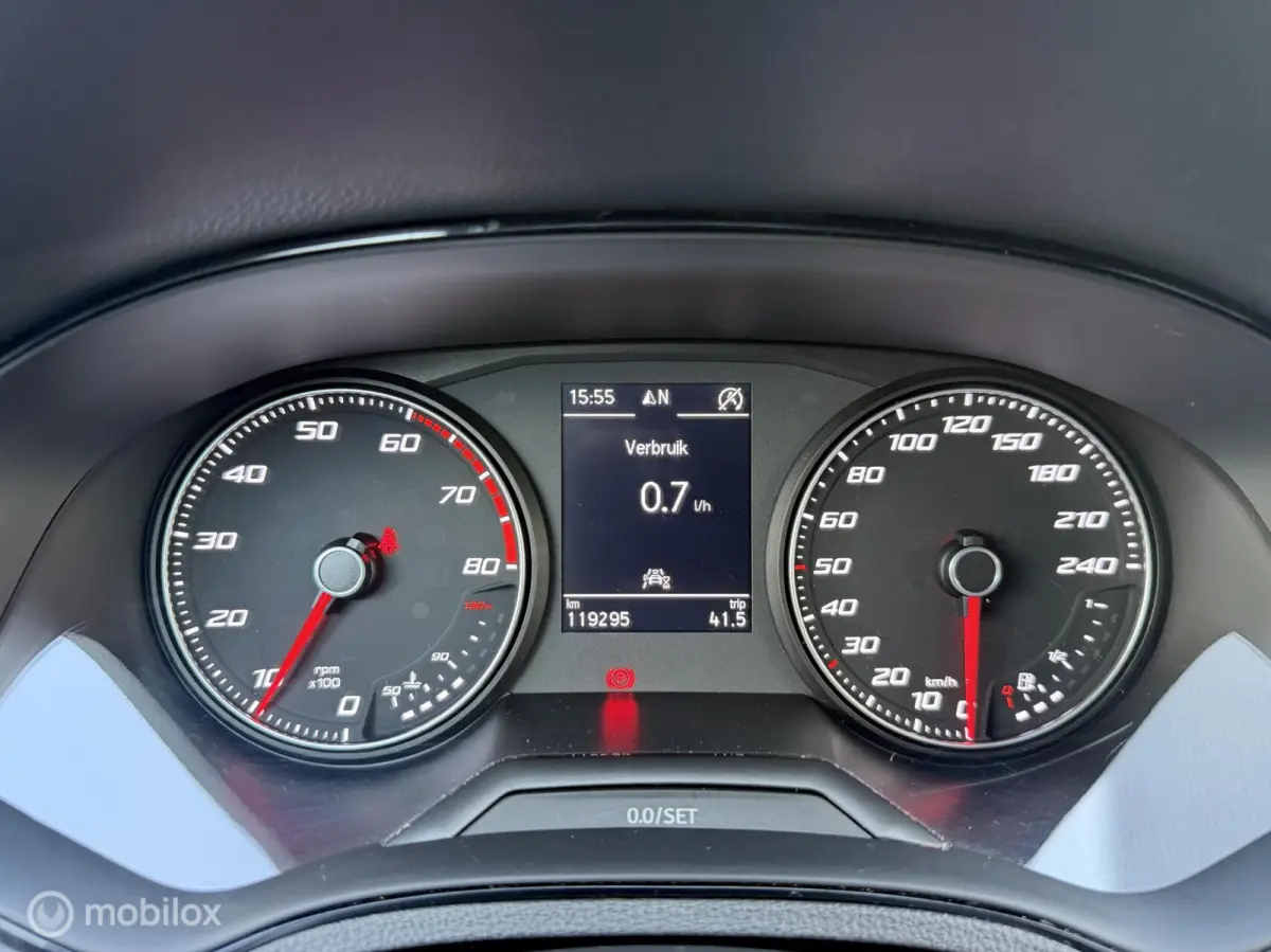 1.0 TSI XCELLENCE CLIMA*CRUISE*CARPLAY*CAMERA*STOELVERW*VOL!