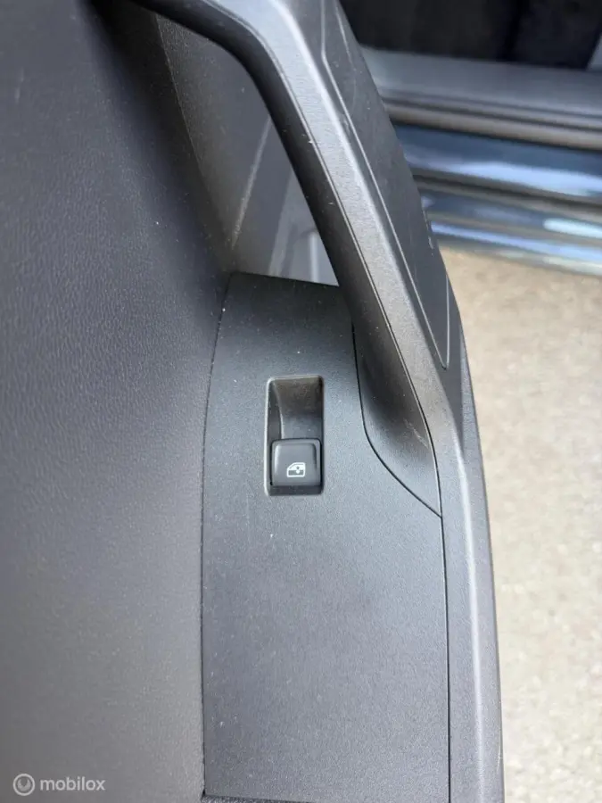 1.0 TSI XCELLENCE CLIMA*CRUISE*CARPLAY*CAMERA*STOELVERW*VOL!