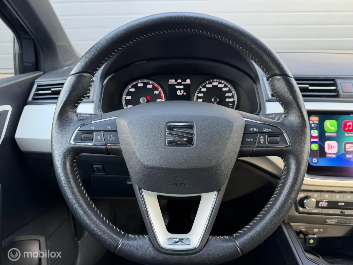 1.0 TSI XCELLENCE CLIMA*CRUISE*CARPLAY*CAMERA*STOELVERW*VOL!