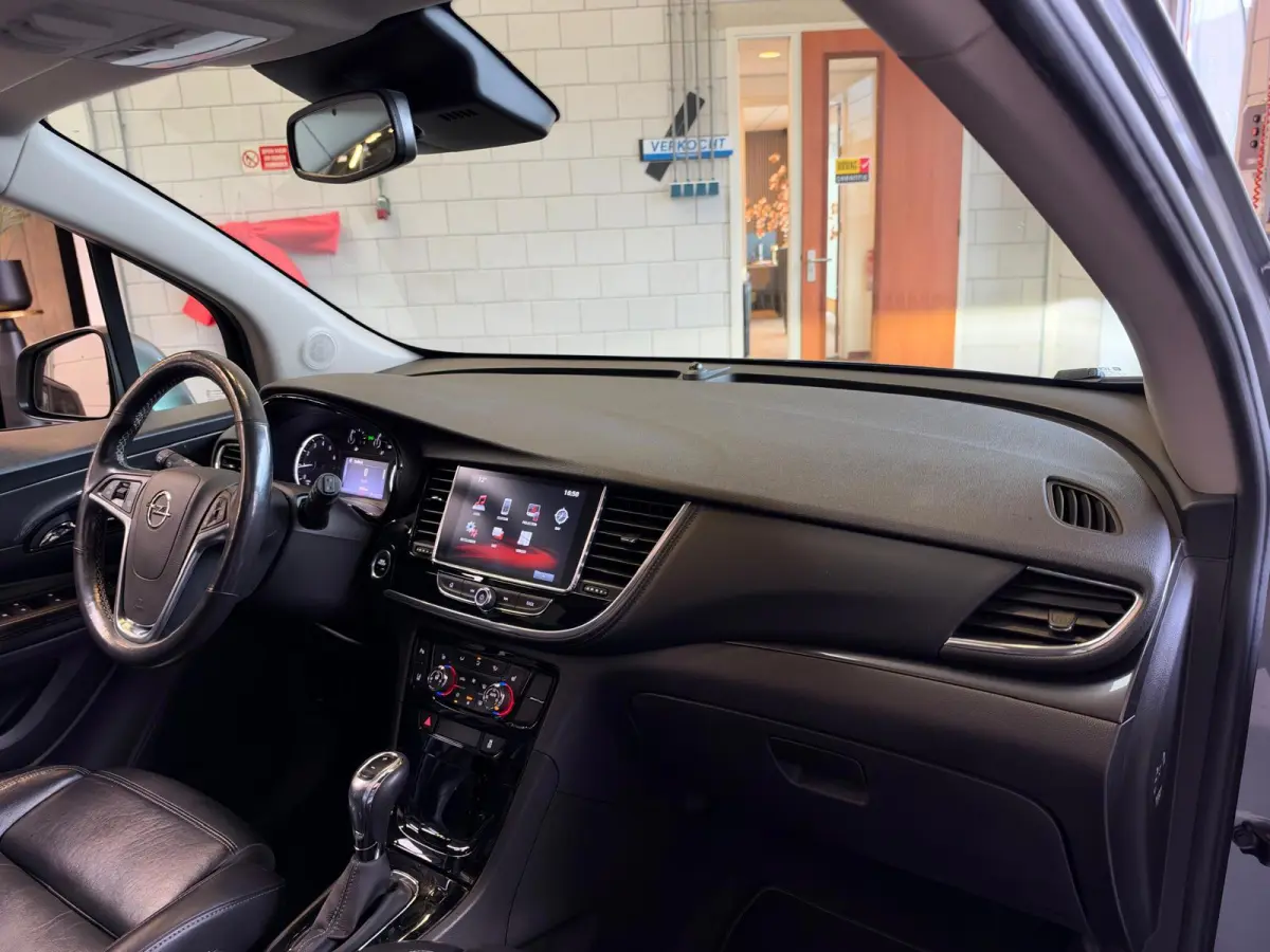 1.4 Turbo Innovation Pano, Stoel/Stuur Verwarming, Camera, Navi, Leer, carplay