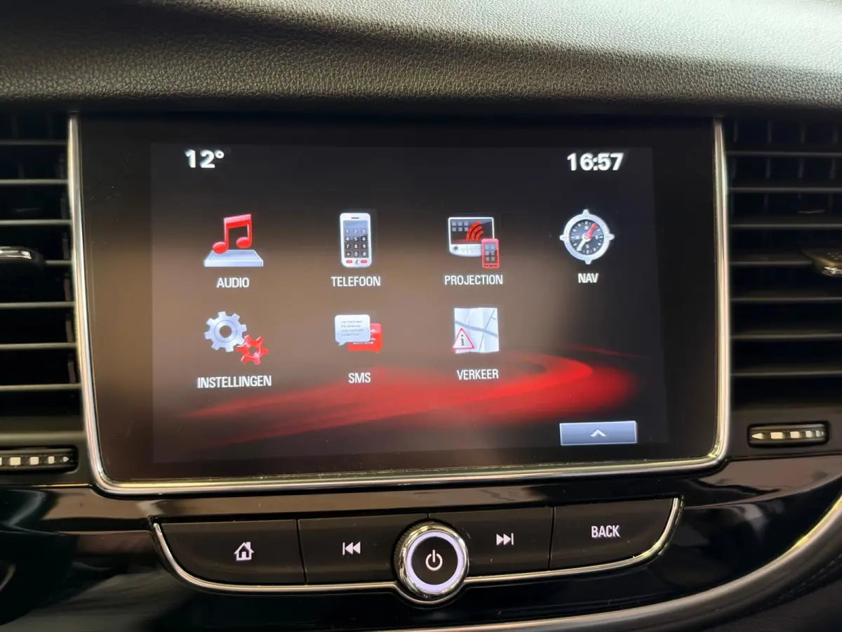 1.4 Turbo Innovation Pano, Stoel/Stuur Verwarming, Camera, Navi, Leer, carplay