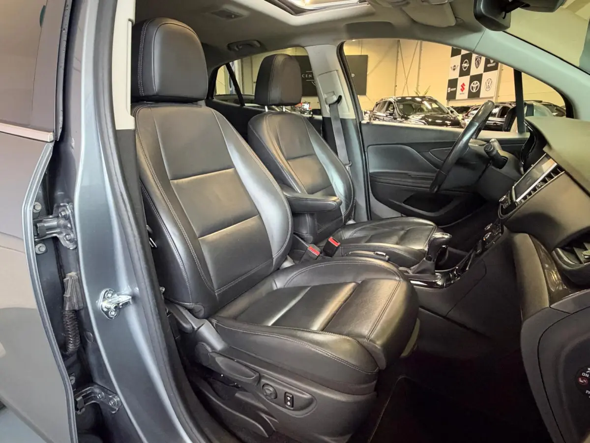1.4 Turbo Innovation Pano, Stoel/Stuur Verwarming, Camera, Navi, Leer, carplay