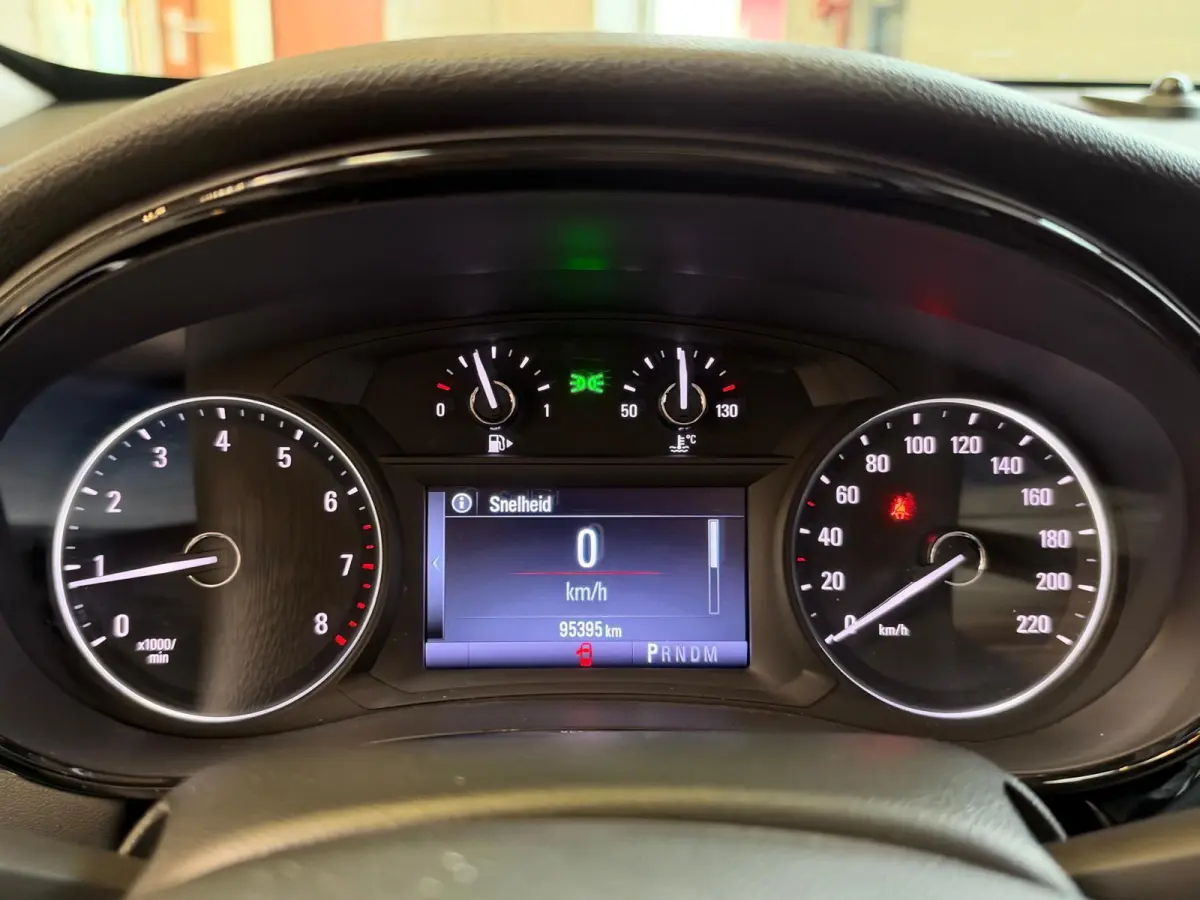 1.4 Turbo Innovation Pano, Stoel/Stuur Verwarming, Camera, Navi, Leer, carplay