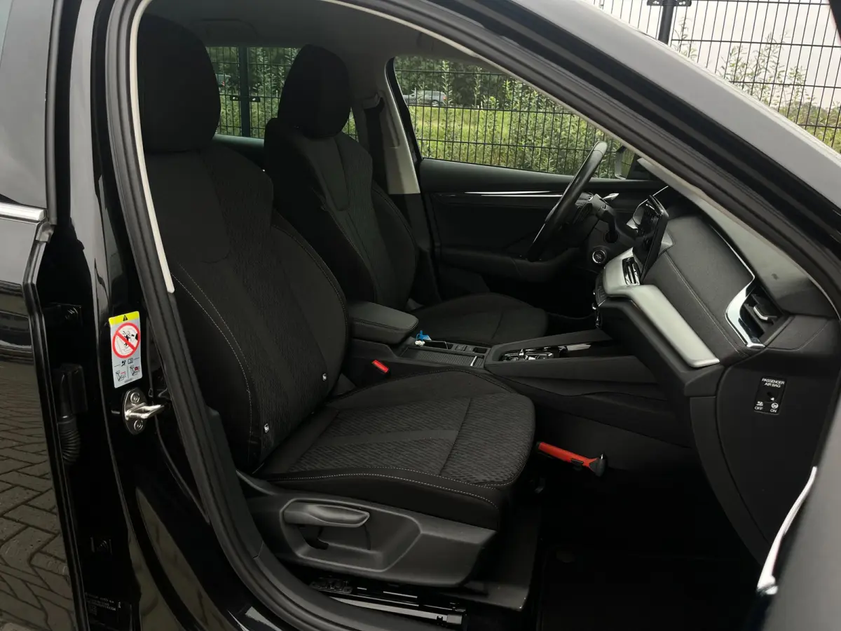 1.5 e-TSI Business Edition Plus | Carplay | Trekhaak | Stoel-/stuurverwarming