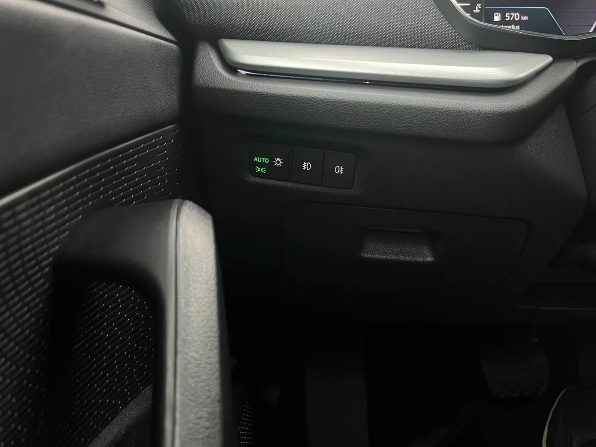 1.5 e-TSI Business Edition Plus | Carplay | Trekhaak | Stoel-/stuurverwarming
