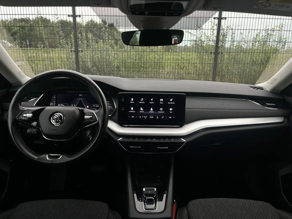 1.5 e-TSI Business Edition Plus | Carplay | Trekhaak | Stoel-/stuurverwarming
