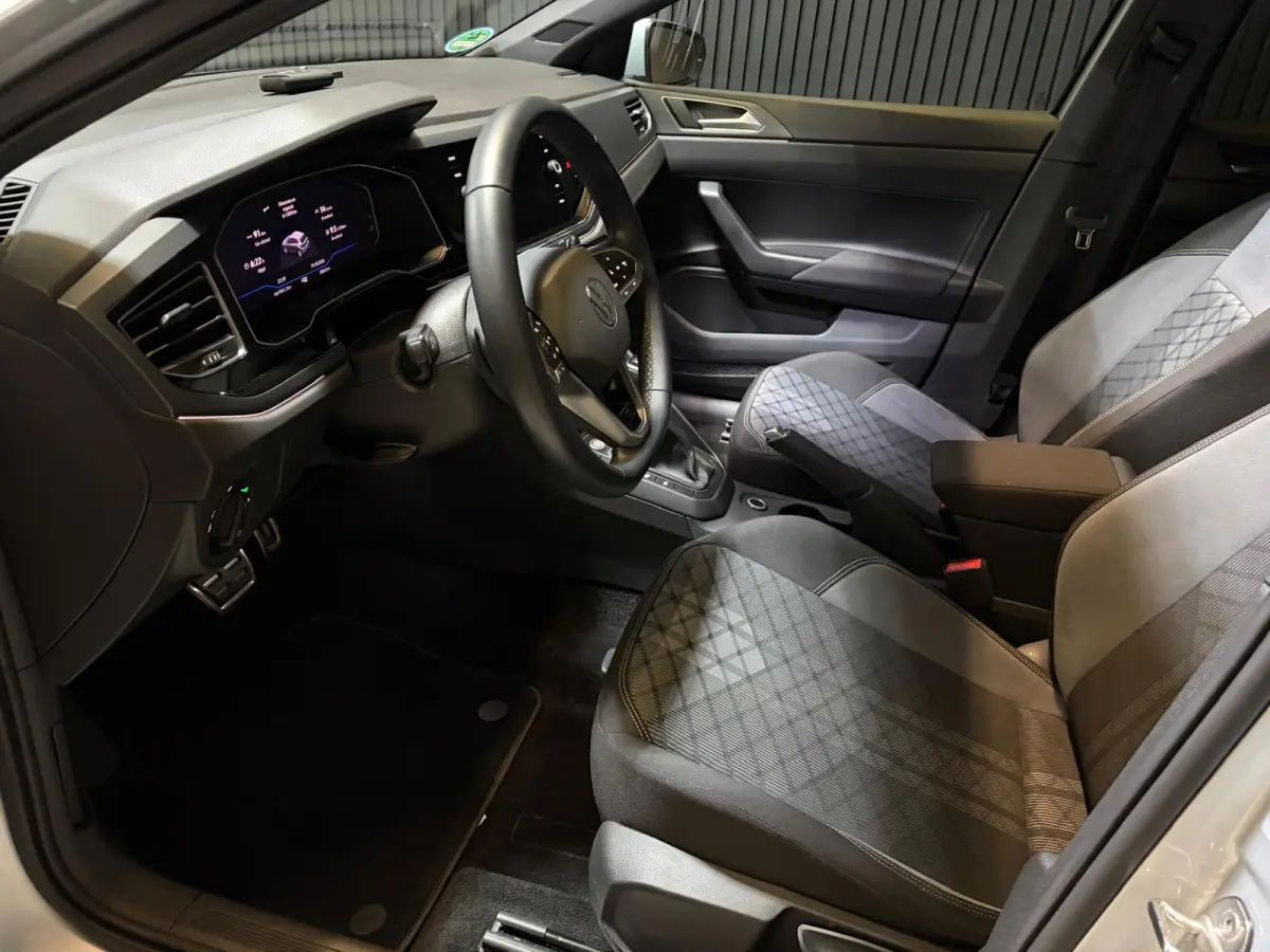1.0 TSI R-Line Edition Panoramadak Camera Keyless