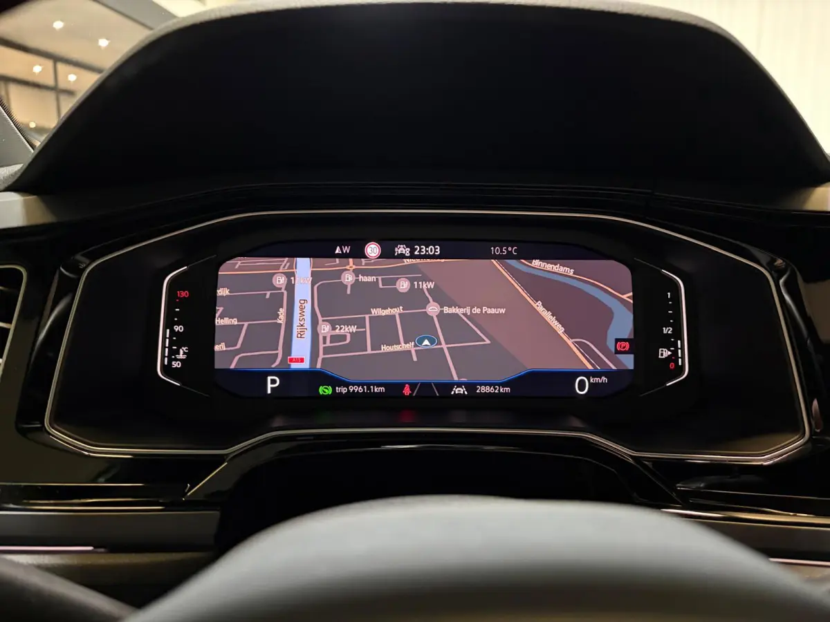 1.0 TSI R-Line Edition Panoramadak Camera Keyless