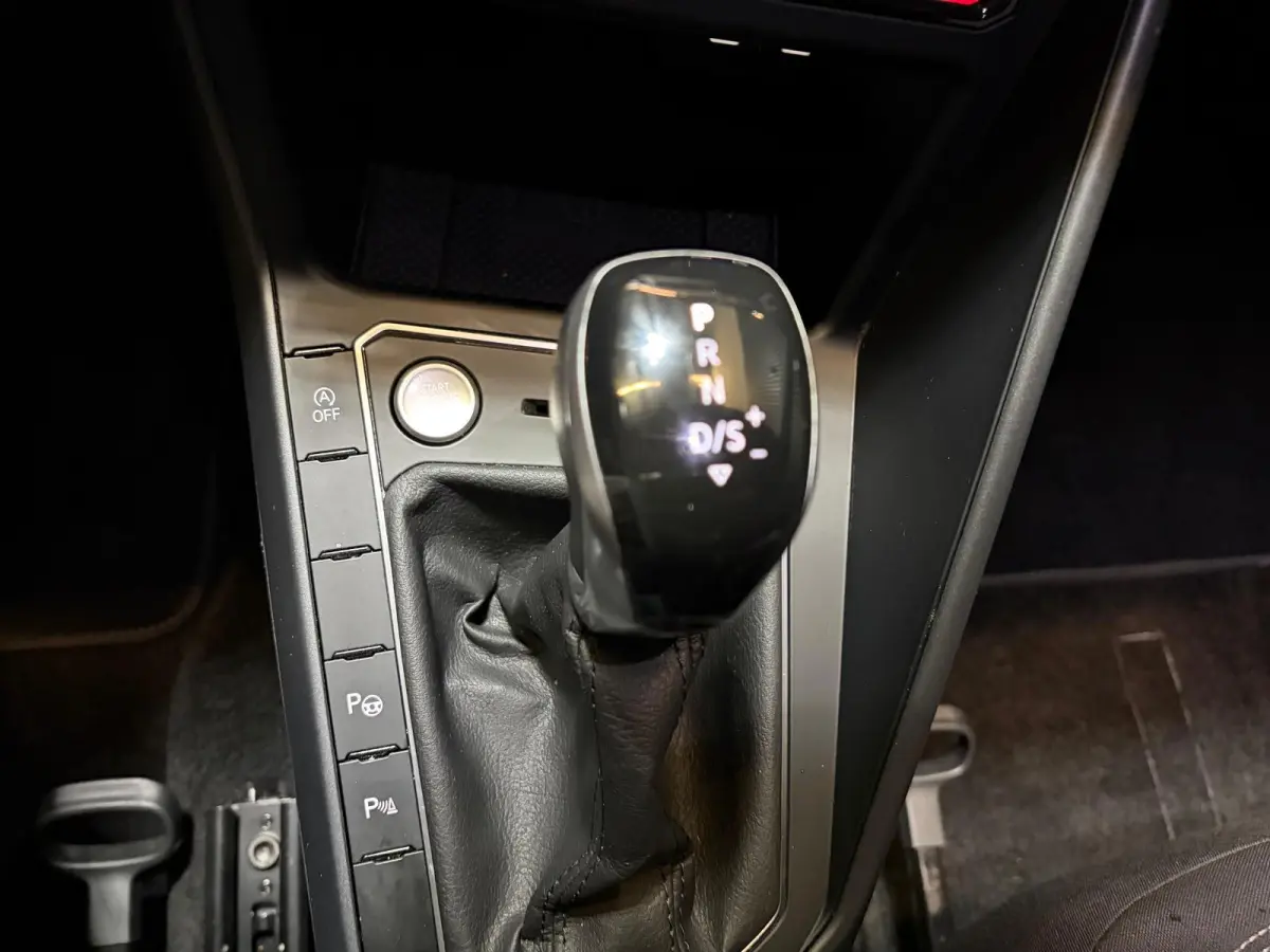 1.0 TSI R-Line Edition Panoramadak Camera Keyless