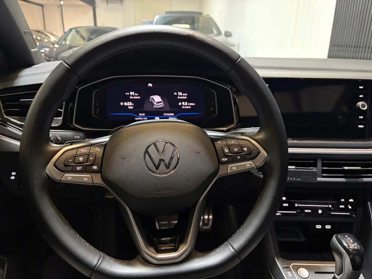 1.0 TSI R-Line Edition Panoramadak Camera Keyless