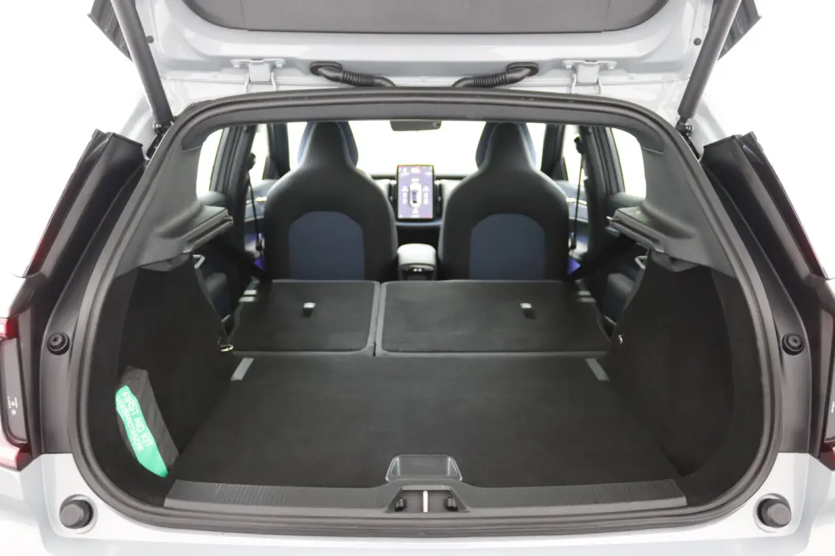 Single Motor Extended Range Plus 69 kWh | Trekhaak | Allseason | Stoelverwarming | Harman/Kardon |
