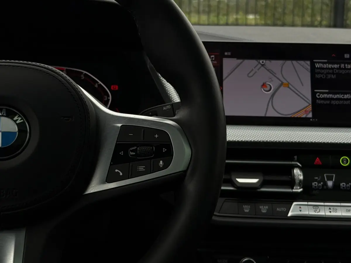 116i High Executive M-Sport| PANO | Sport-/Schaalstoelen| M pakket | Carplay |