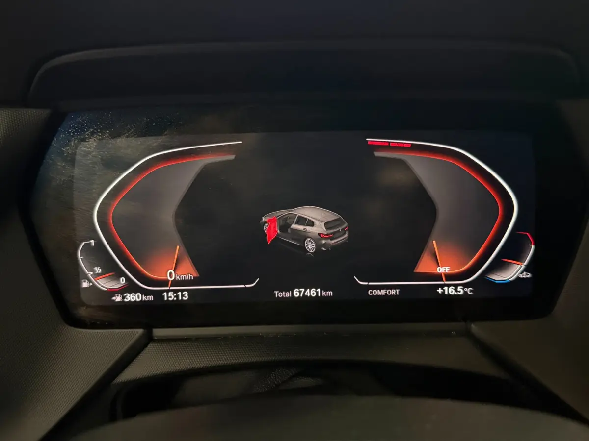 116i High Executive M-Sport| PANO | Sport-/Schaalstoelen| M pakket | Carplay |