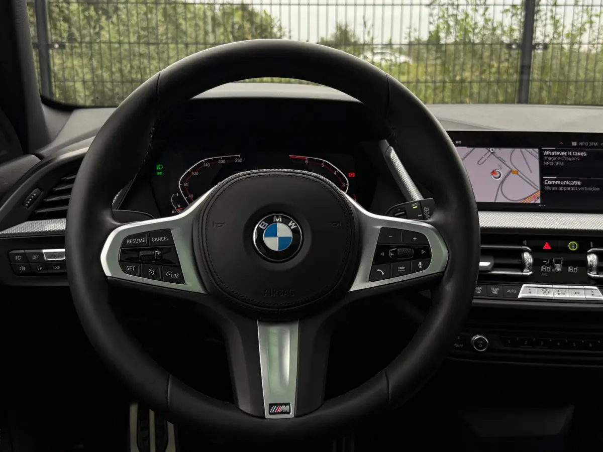 116i High Executive M-Sport| PANO | Sport-/Schaalstoelen| M pakket | Carplay |
