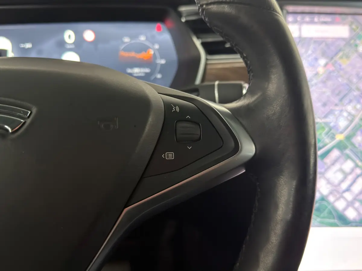 90D Base|FREE SUPERCHARGE|SC01|TREKHAAK|LEDER|NAP|