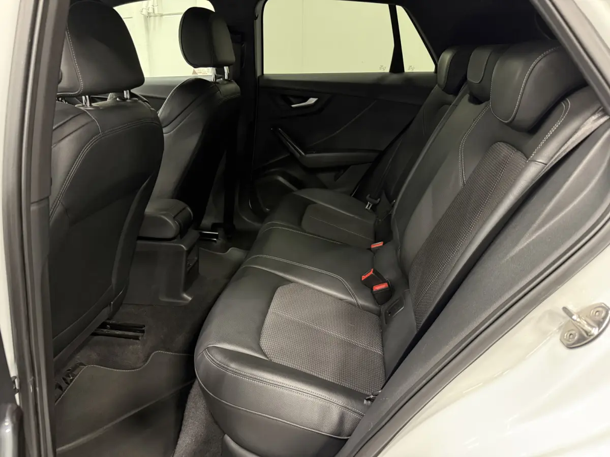 1.4 TFSI CoD S-Line B&O/VIRTUAL/LED/ACC/KEYLESS/SFEER/CARPLAY/ALARM/DAB/S-LINE LEER SP.STOELEN/DONKERE-HEMEL/PRIVACY/AFN.TREKHAAK/ABSOLUTE NIEUWSTAAT