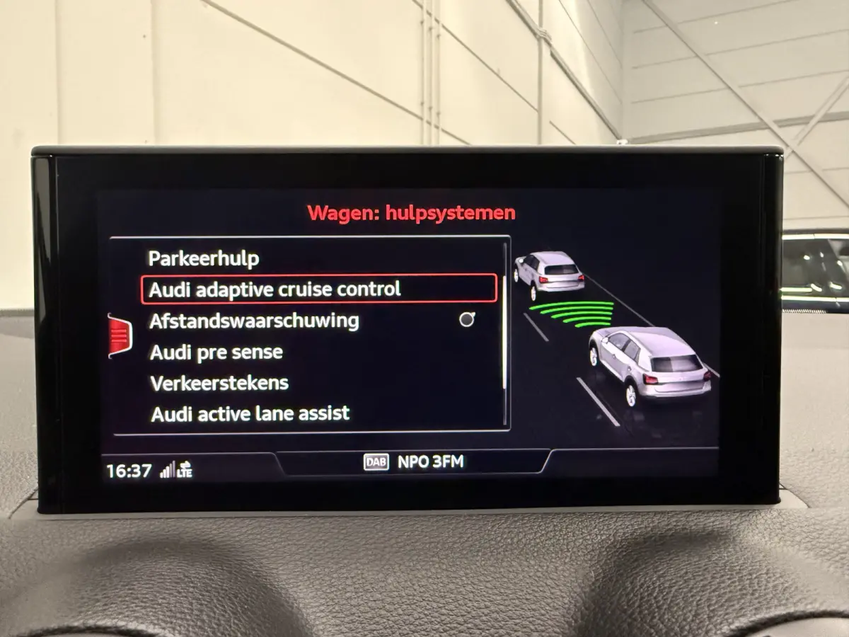 1.4 TFSI CoD S-Line B&O/VIRTUAL/LED/ACC/KEYLESS/SFEER/CARPLAY/ALARM/DAB/S-LINE LEER SP.STOELEN/DONKERE-HEMEL/PRIVACY/AFN.TREKHAAK/ABSOLUTE NIEUWSTAAT