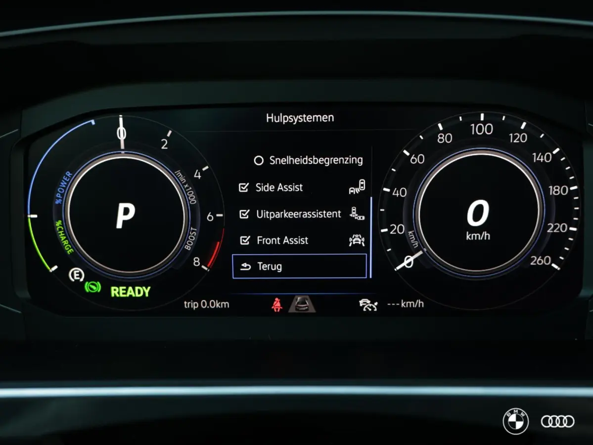 1.4 TSI eHybrid Business Line / PANO / ACC / DODEHOEK / AMBIENT VERL