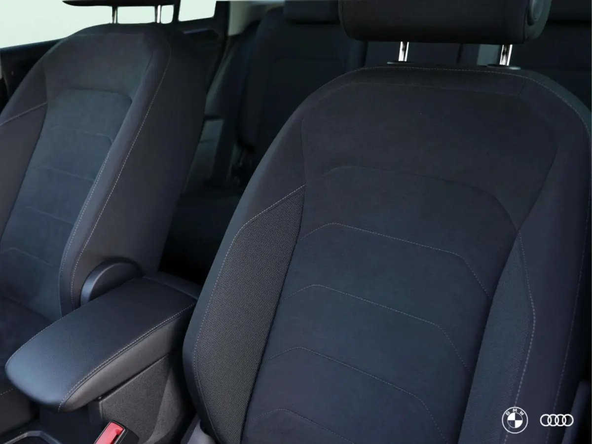 1.4 TSI eHybrid Business Line / PANO / ACC / DODEHOEK / AMBIENT VERL