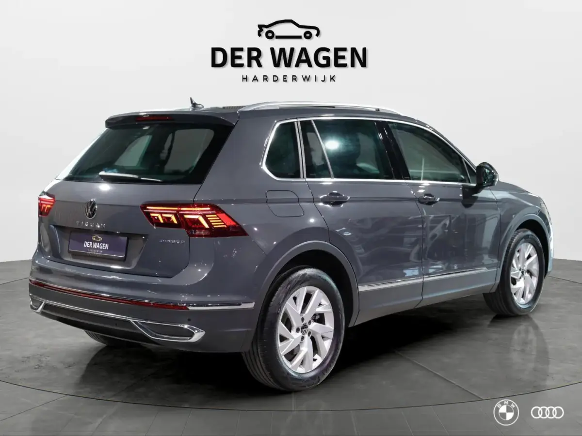 1.4 TSI eHybrid Business Line / PANO / ACC / DODEHOEK / AMBIENT VERL