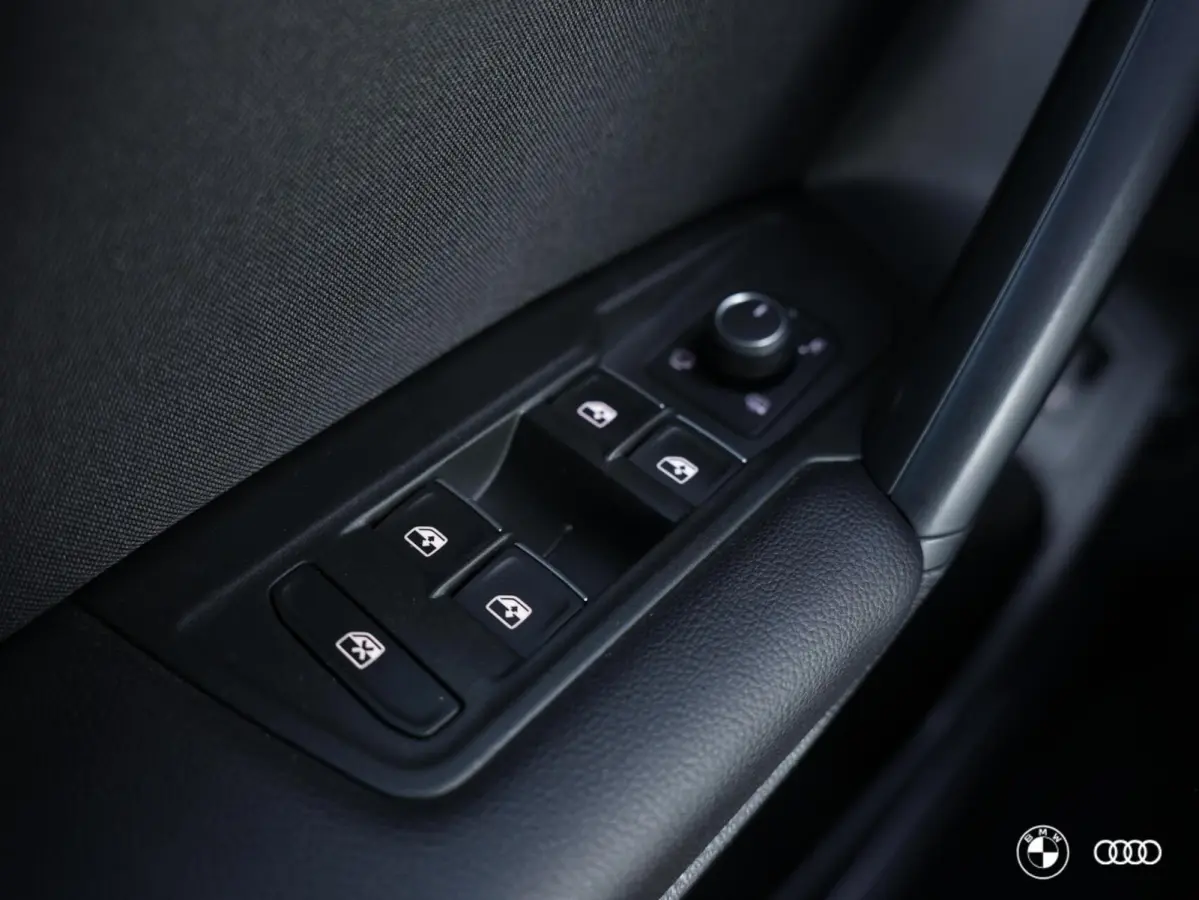 1.4 TSI eHybrid Business Line / PANO / ACC / DODEHOEK / AMBIENT VERL