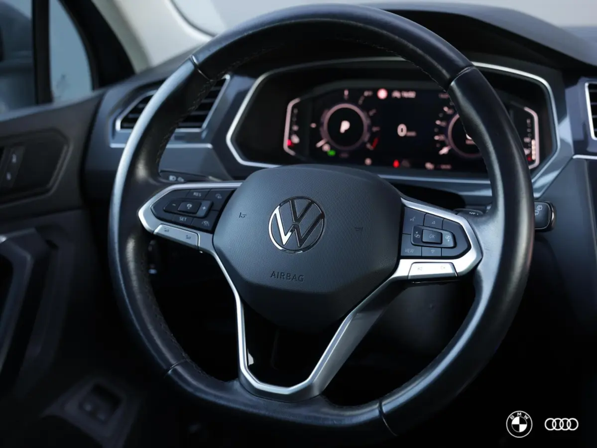 1.4 TSI eHybrid Business Line / PANO / ACC / DODEHOEK / AMBIENT VERL