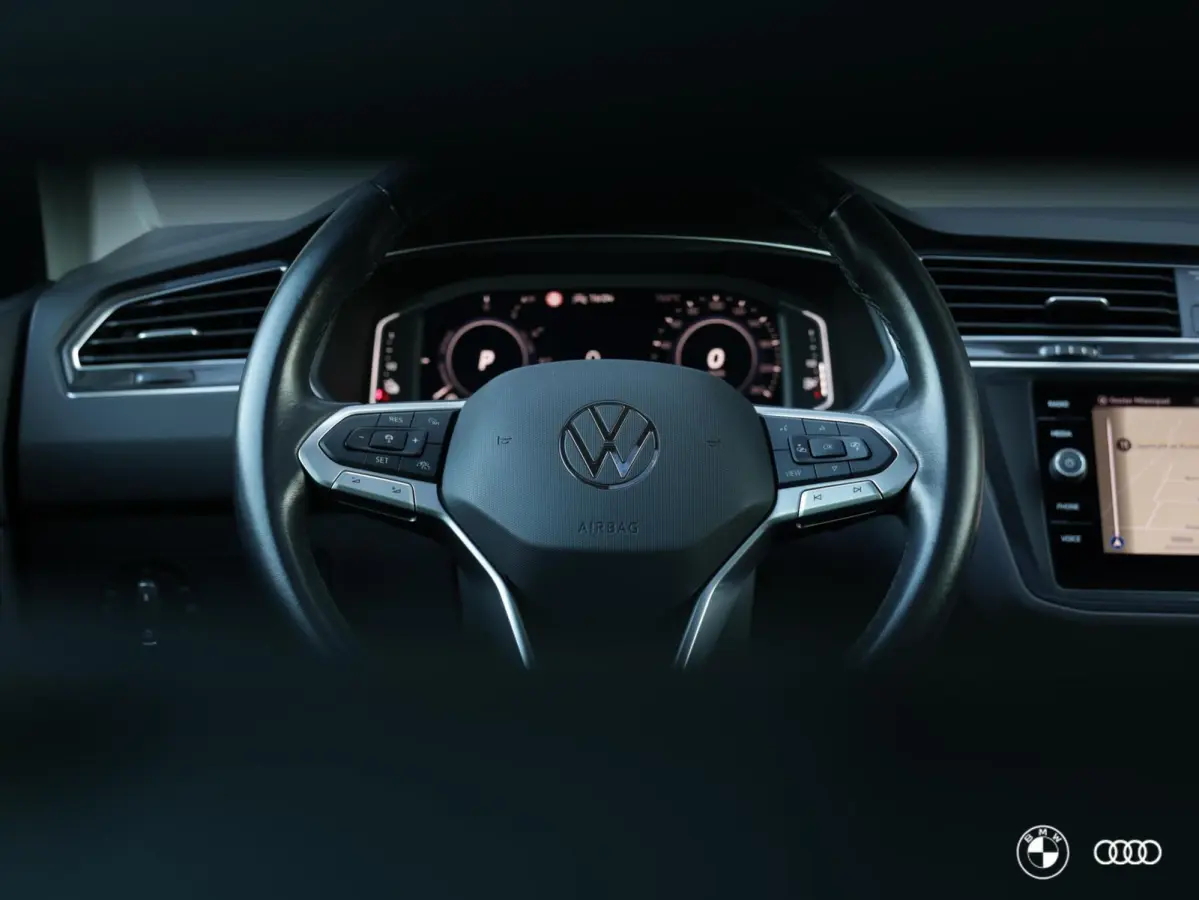 1.4 TSI eHybrid Business Line / PANO / ACC / DODEHOEK / AMBIENT VERL
