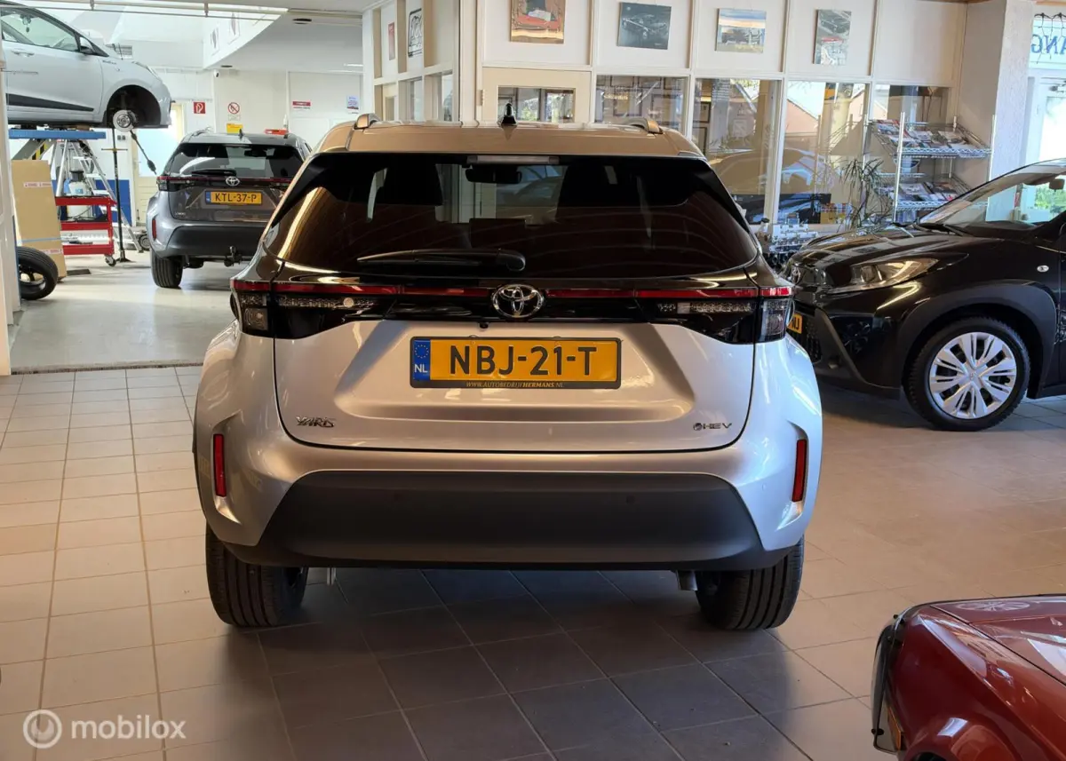 1.5 Hybrid 130PK 3.854Km, Zeer complete auto