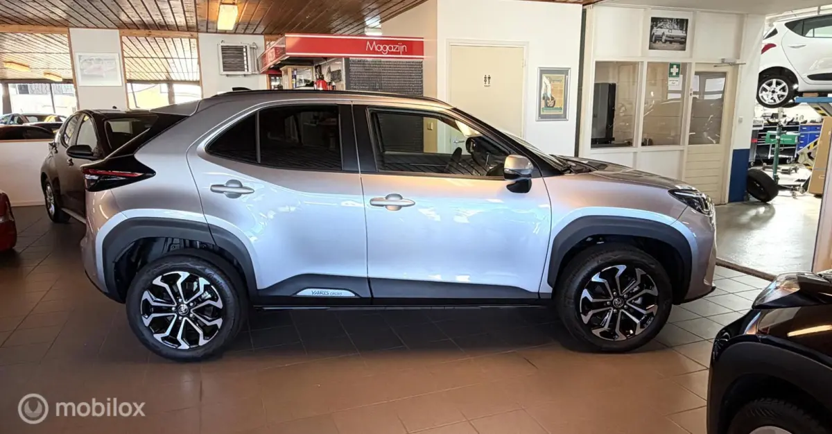 1.5 Hybrid 130PK 3.854Km, Zeer complete auto