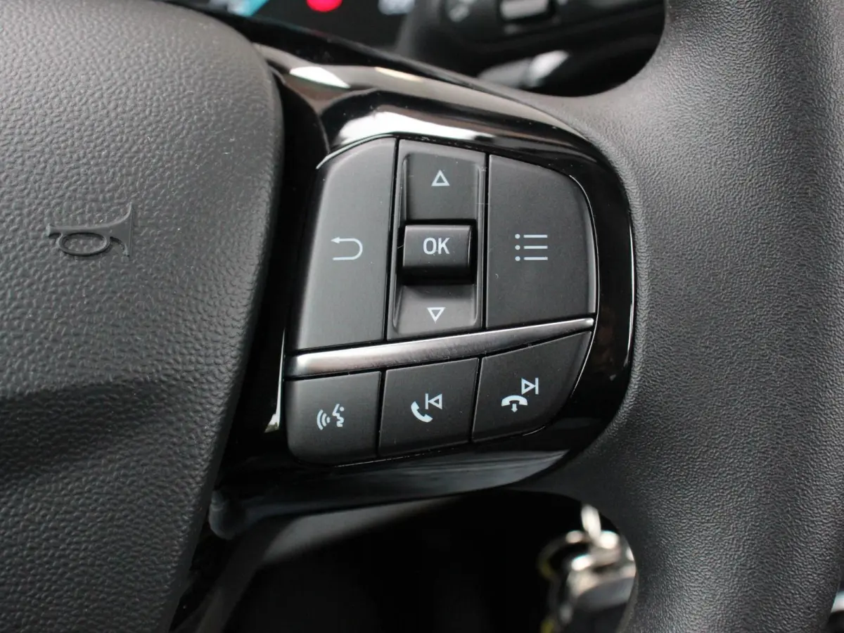 1.0 EcoBoost Connected Navigatie Apple Carplay/Android Auto Parkeersensor achter Cruise Control Airco Led