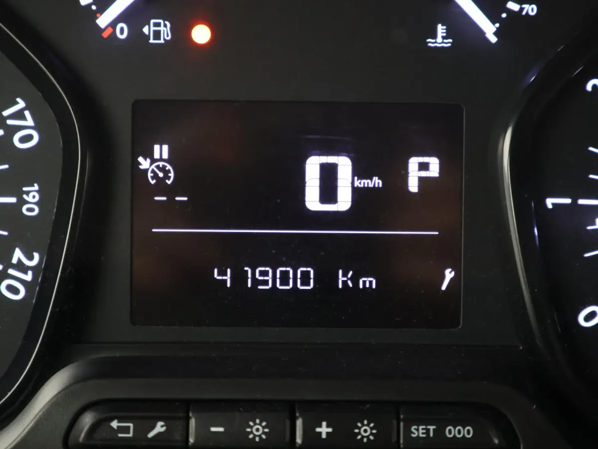 2.0 MULTIJET L3H1 180 PK AUT. + CARPLAY | LMV | CAMERA | TREKHAAK 2500 KG