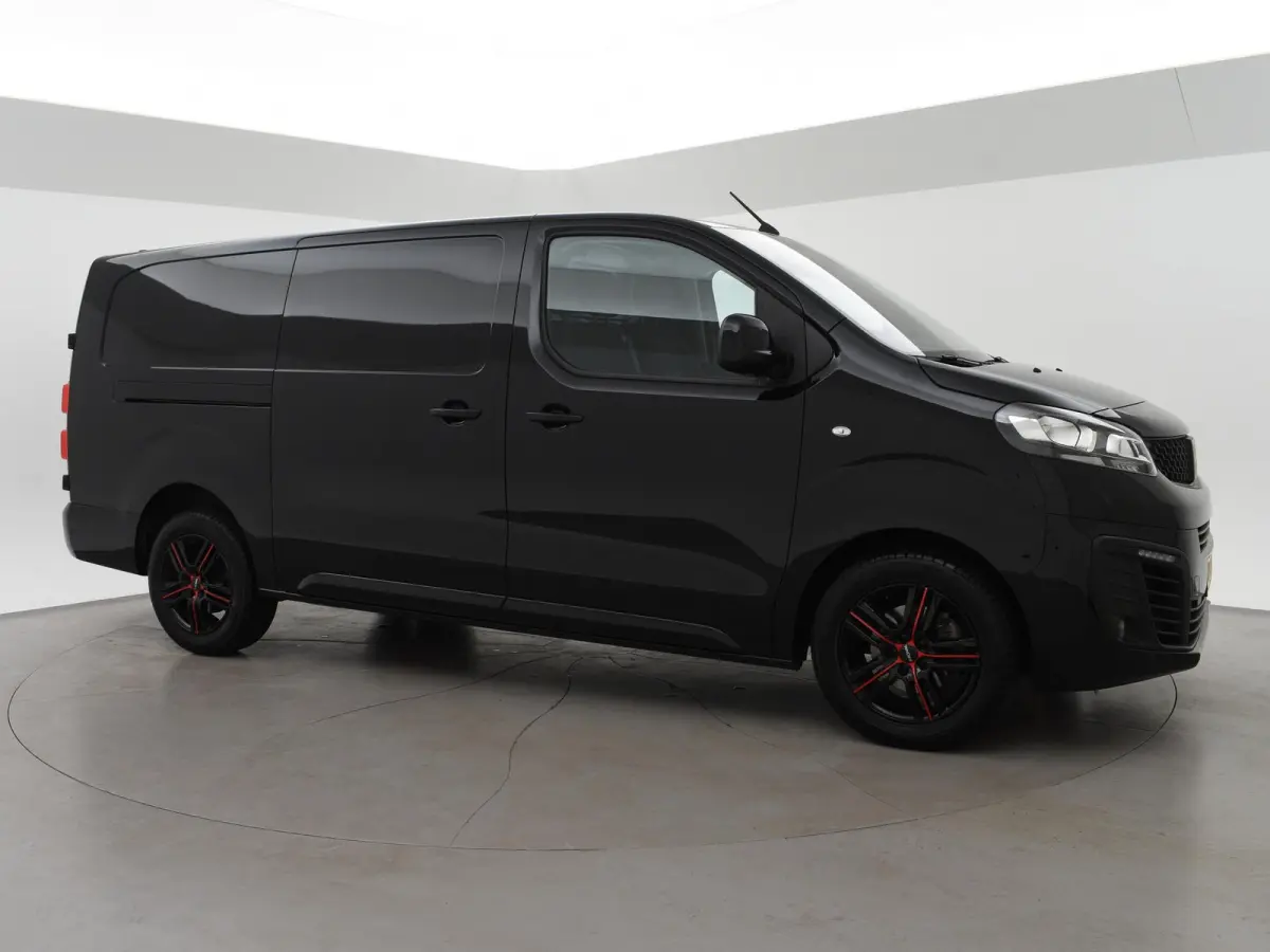 2.0 MULTIJET L3H1 180 PK AUT. + CARPLAY | LMV | CAMERA | TREKHAAK 2500 KG