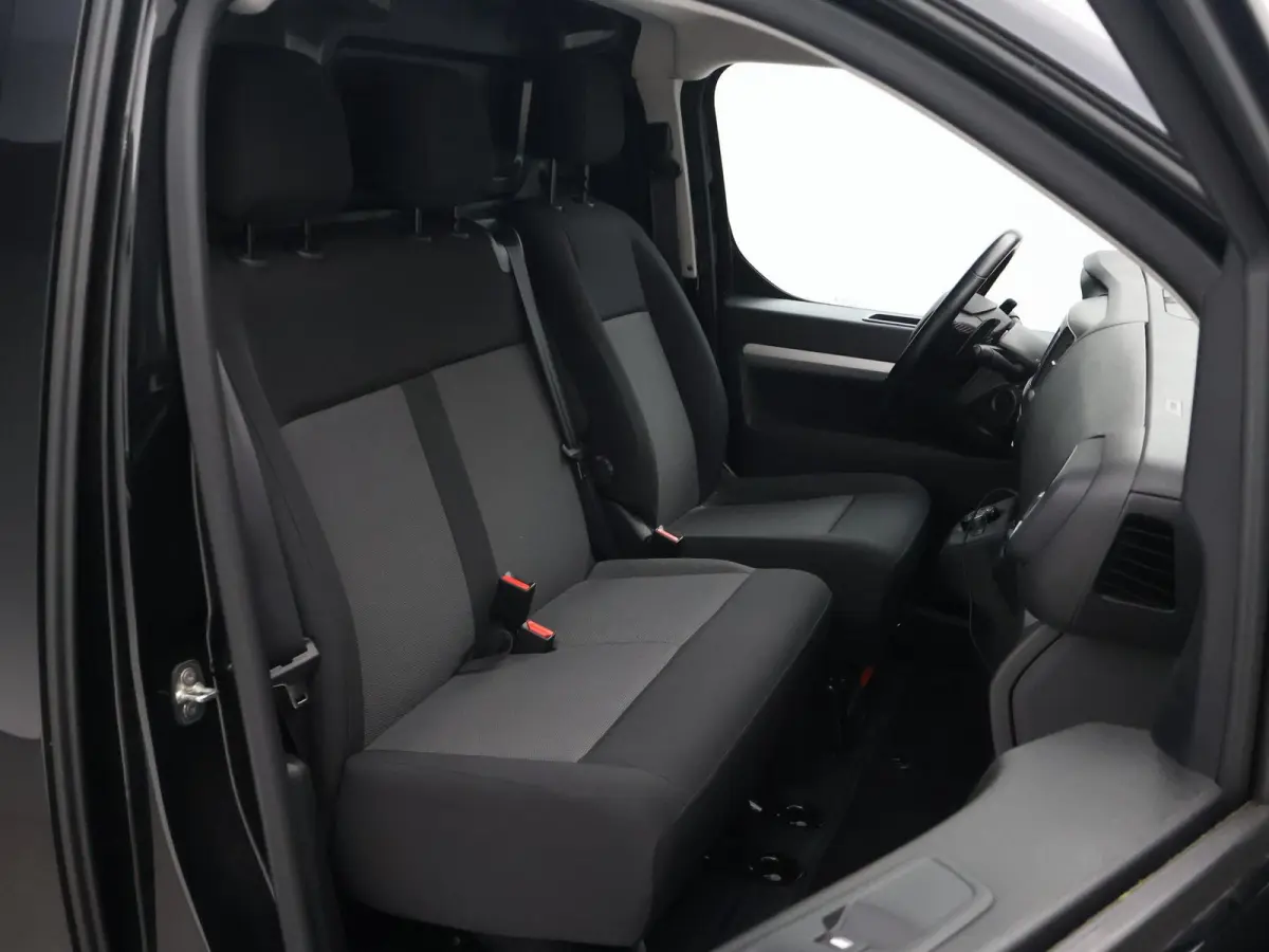 2.0 MULTIJET L3H1 180 PK AUT. + CARPLAY | LMV | CAMERA | TREKHAAK 2500 KG