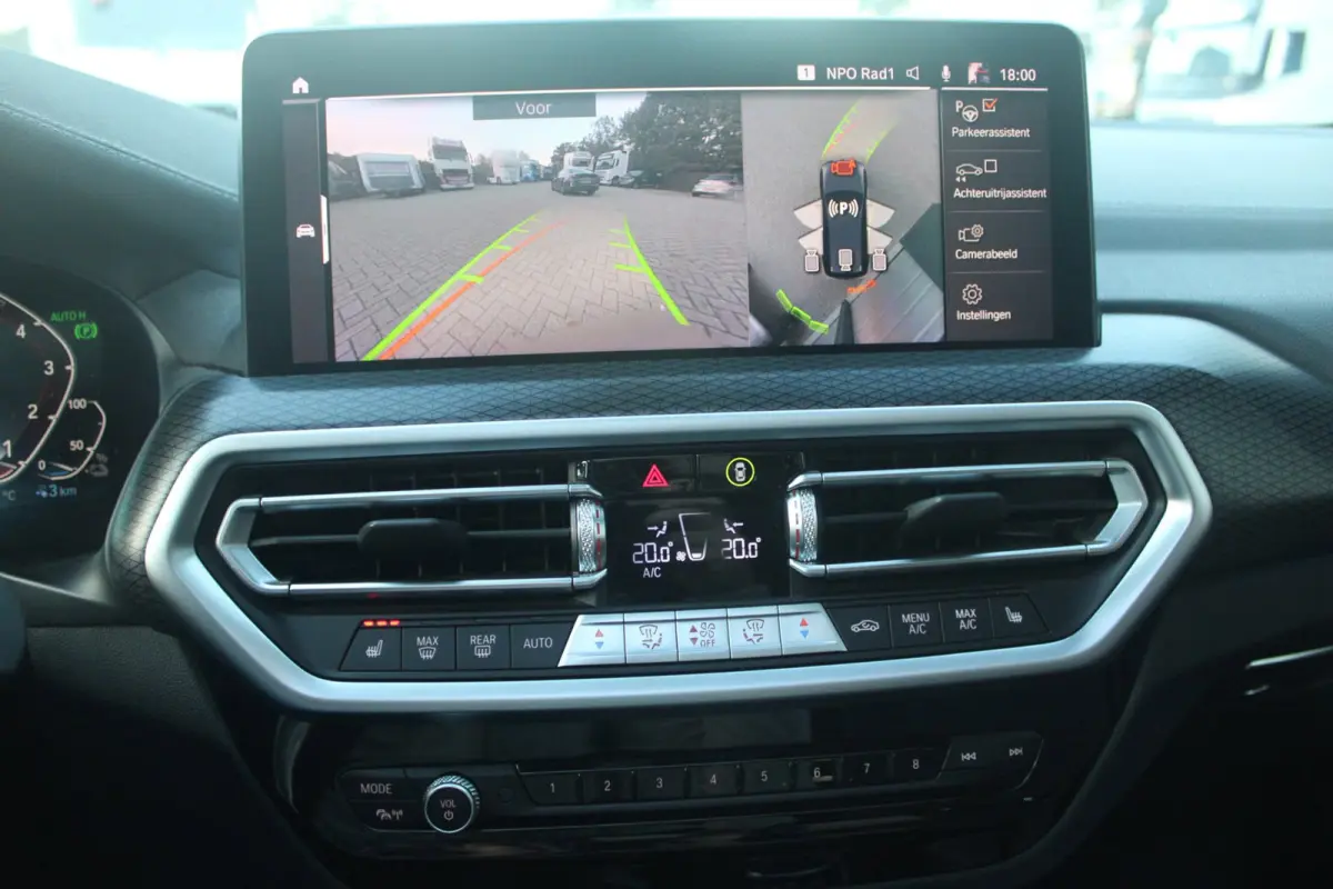 XDrive30e M-Sport Shadow | Pano | ACC | HUD | Memory | 360