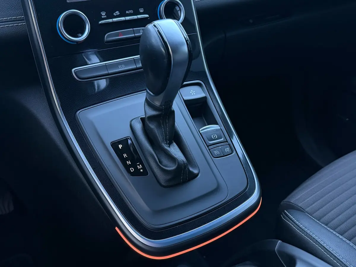 1.3 TCe Bose LED Navi Camera Trekh. Aut.