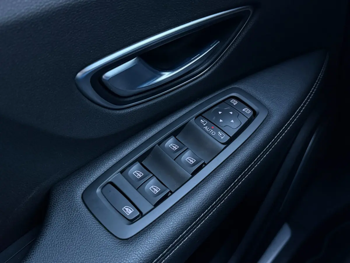1.3 TCe Bose LED Navi Camera Trekh. Aut.