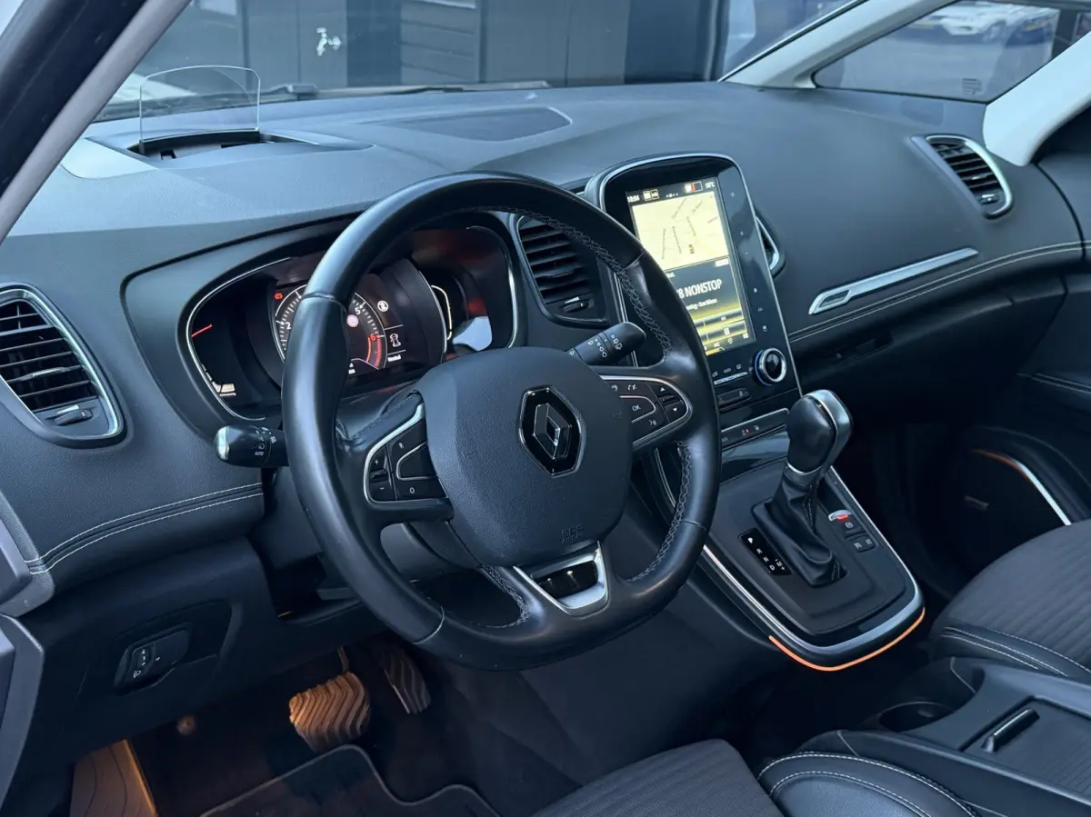 1.3 TCe Bose LED Navi Camera Trekh. Aut.