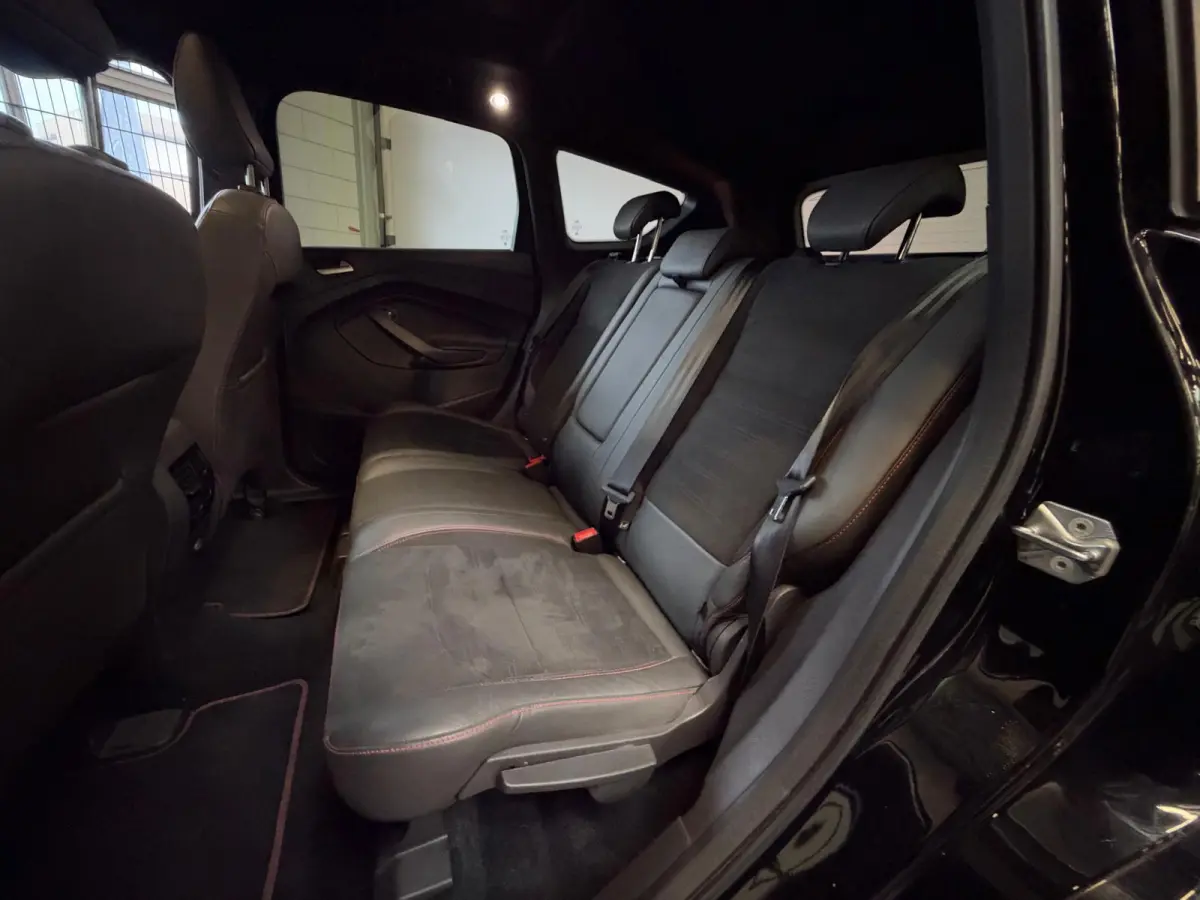 1.5 EcoBoost ST Line, Pano, Camera, carplay, Stoel/Stuurverwarming, trekhaak