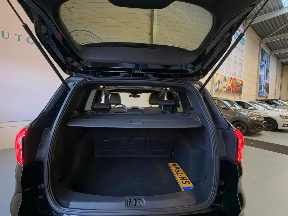 1.5 EcoBoost ST Line, Pano, Camera, carplay, Stoel/Stuurverwarming, trekhaak