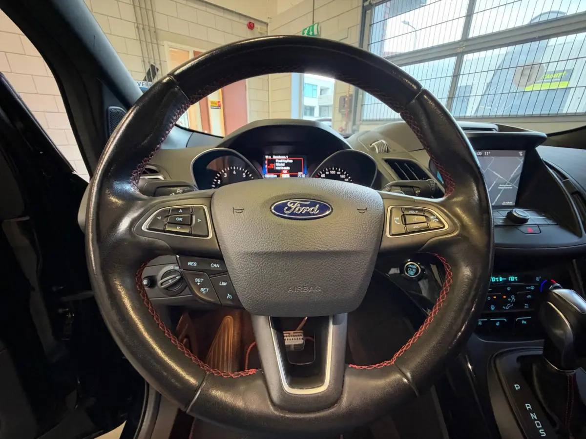 1.5 EcoBoost ST Line, Pano, Camera, carplay, Stoel/Stuurverwarming, trekhaak