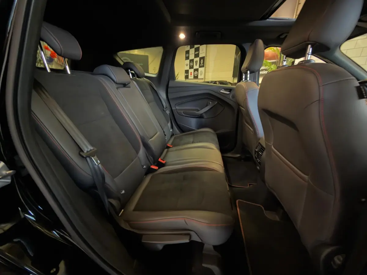 1.5 EcoBoost ST Line, Pano, Camera, carplay, Stoel/Stuurverwarming, trekhaak