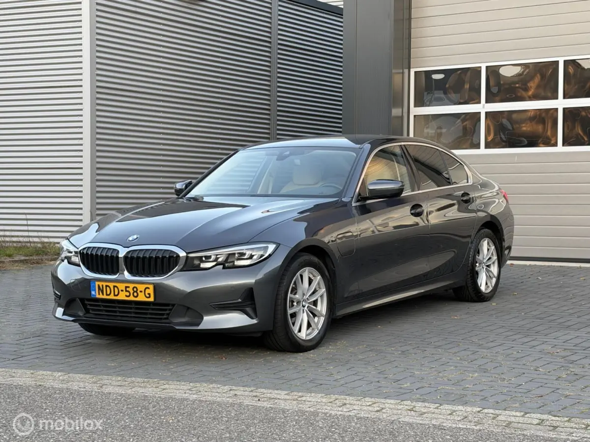 320e Advantage M-Sport|Leder|Carplay|Trekhaak