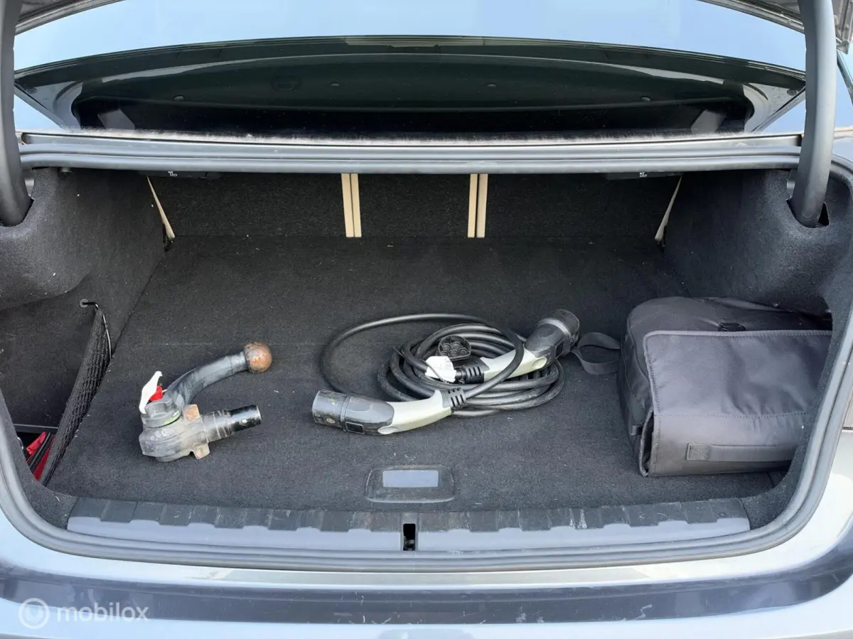320e Advantage M-Sport|Leder|Carplay|Trekhaak